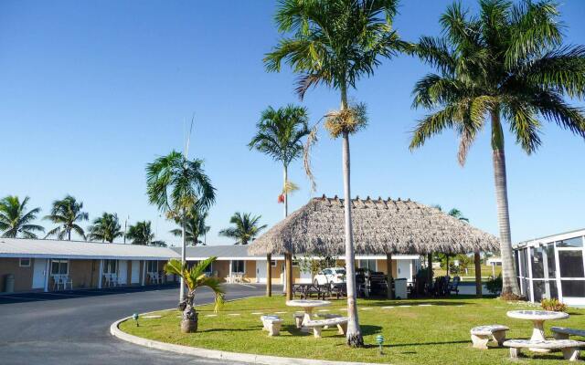 Everglades City Motel