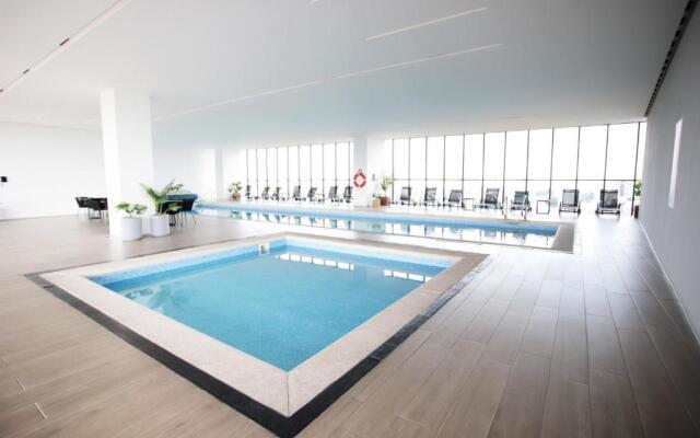 LatitudLuxe apartment in Providencia with pool and gym