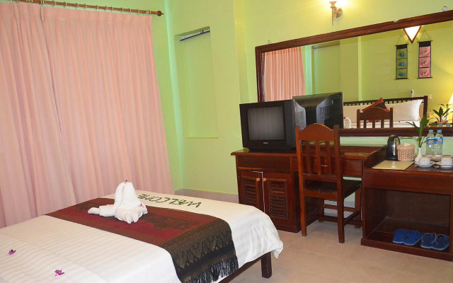 Parklane Hotel