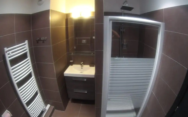 Studio Standing avec terrasse et Piscine