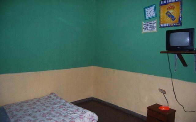 Adesua Hotel