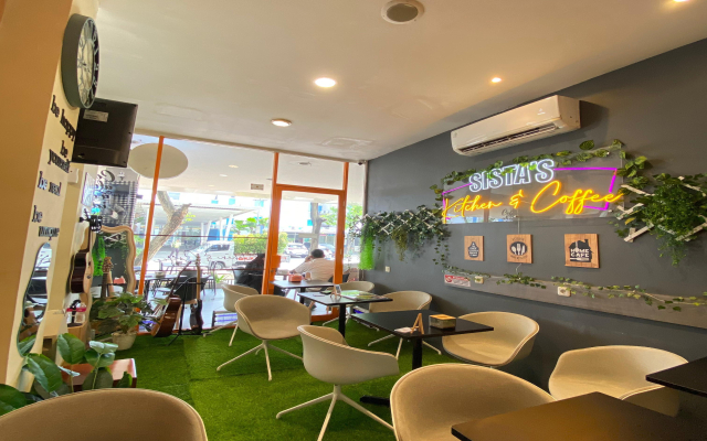 Hariss Inn Bandara by ZUZU