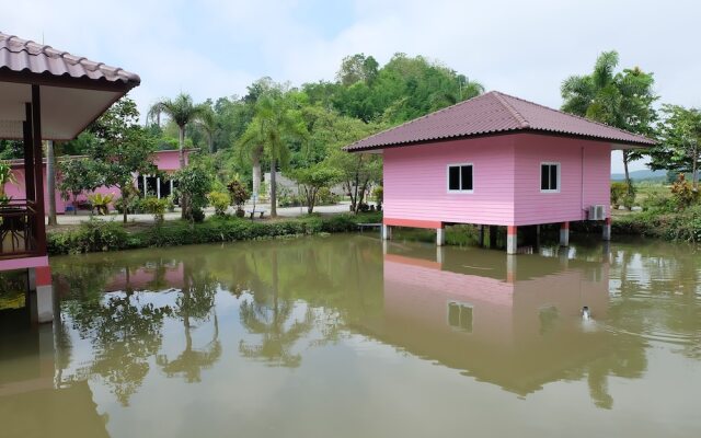 Baan Klang Nam Resort