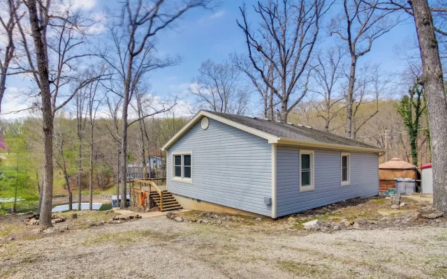 Dock & Furnished Deck: Lakefront Gravois Mills Gem