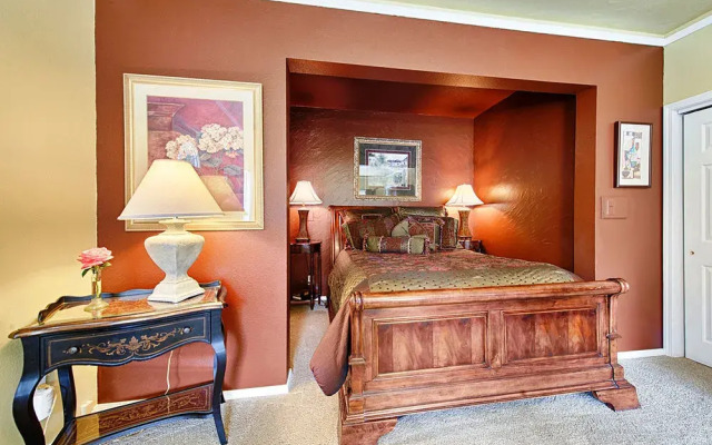 Warm Springs Inn & Winery