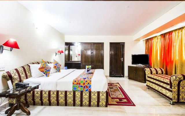 FabHotel Mayfair Inn