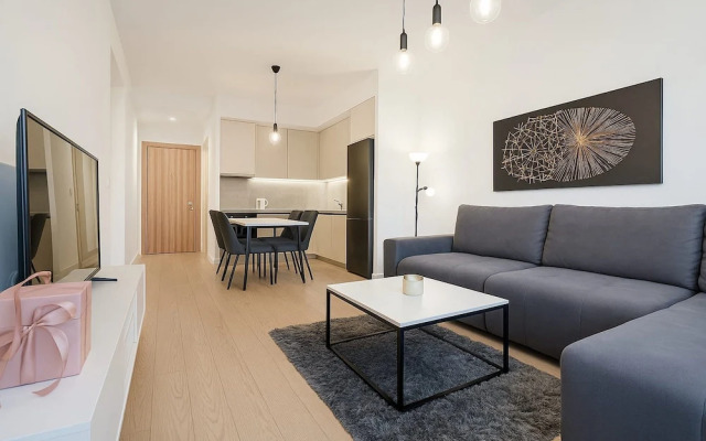 Queen's Park Residence Apartments