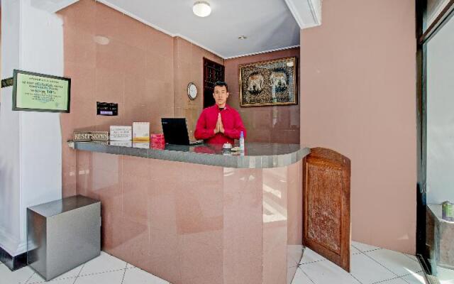 OYO 90372 Hotel Arum Jaya
