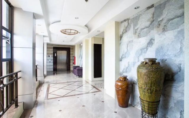 Capital O 460 World Palace Hotel