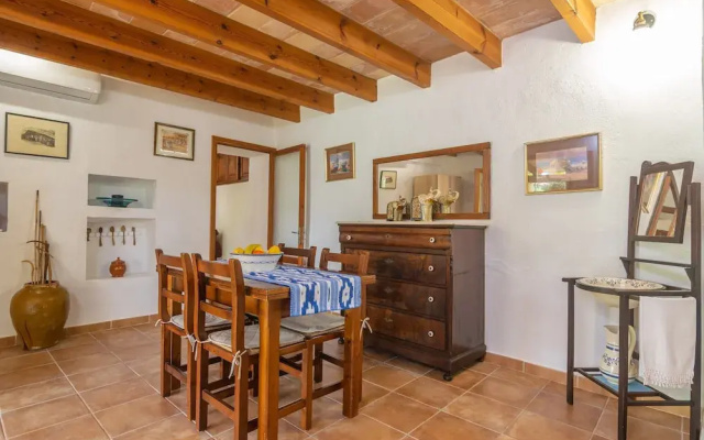 Villa in Pollenca With Private Pool & Garden