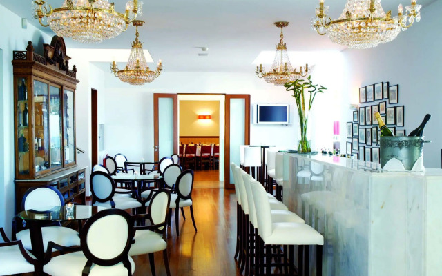 Golden Tulip Porto Gaia Hotel