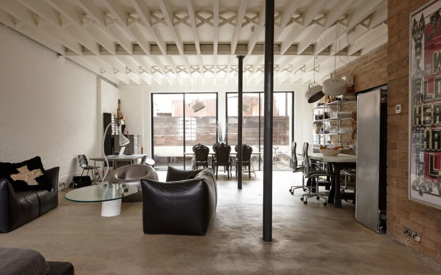 Incredible Designer Warehouse Close to Trendy Shoreditch