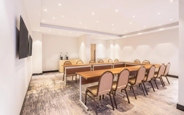 Best Western Le Saint Denis