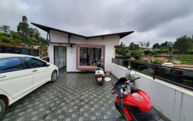 The 643 Holiday Homes