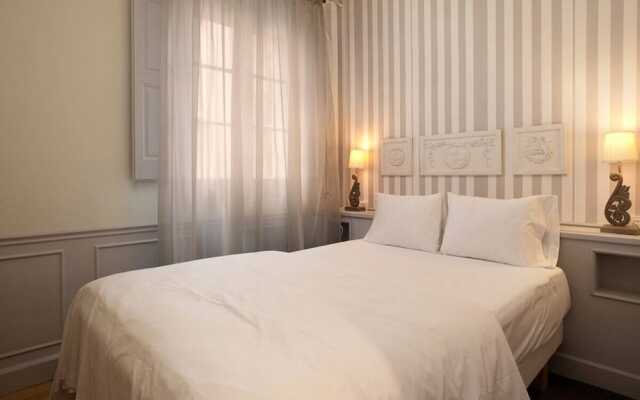 Lovely 3 Bed Apartment In Gracia