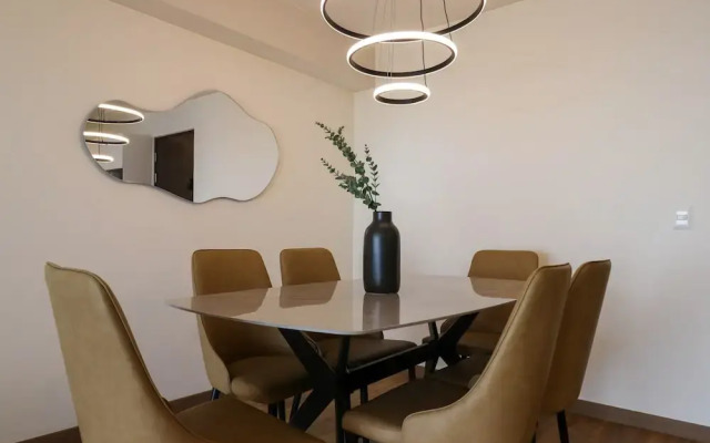 w Amazing 3BR w Balcony in San Isidro