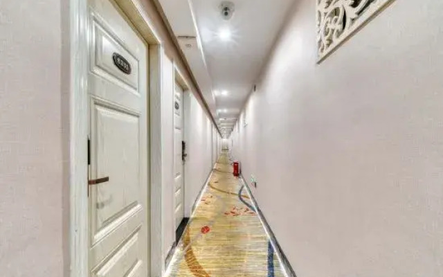 Jinye Hotel (Shanghai Sanlin Subway Station)