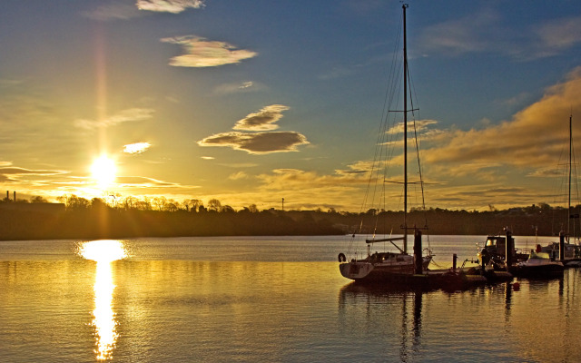 Waterford Marina Hotel