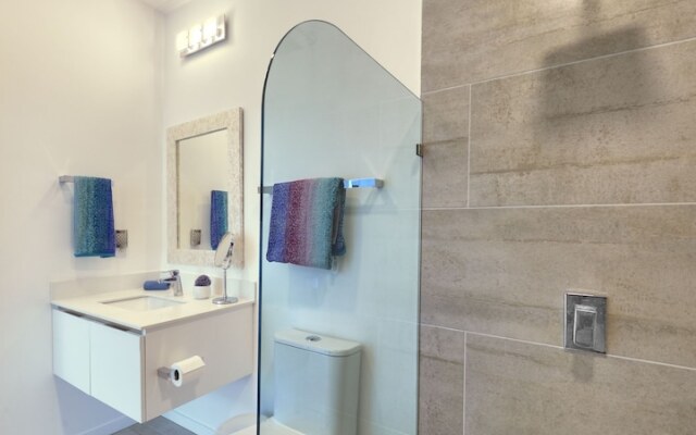 Sunset Blvd 10A - 2 Br Condo