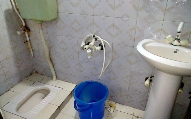 Entire Furnished Two bedrooms Apartment Ground Floor with kitchen