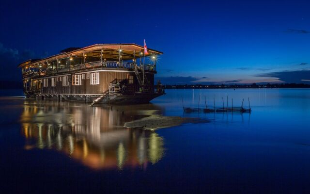 The Vat Phou Cruise