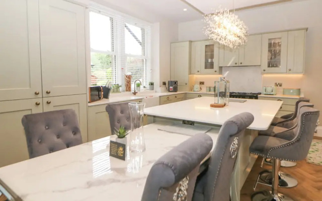 Cavendish Suite