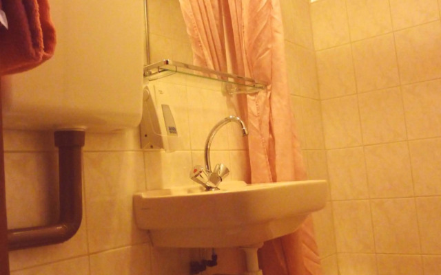 Nadia Hotel