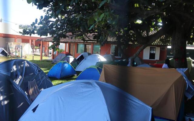 Camping & Hostel Bandeiras