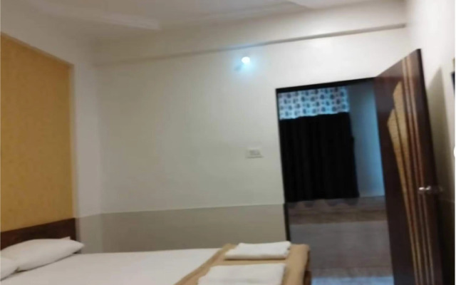 Hotel Samay Lodging & Boarding By WB Inn