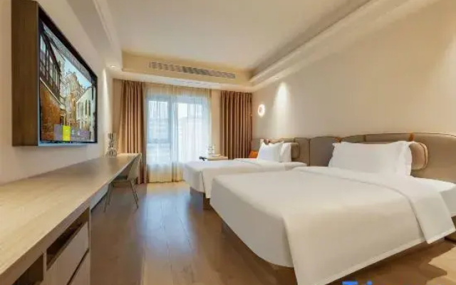 Yueran Premium Cheerful Hotel & Residence