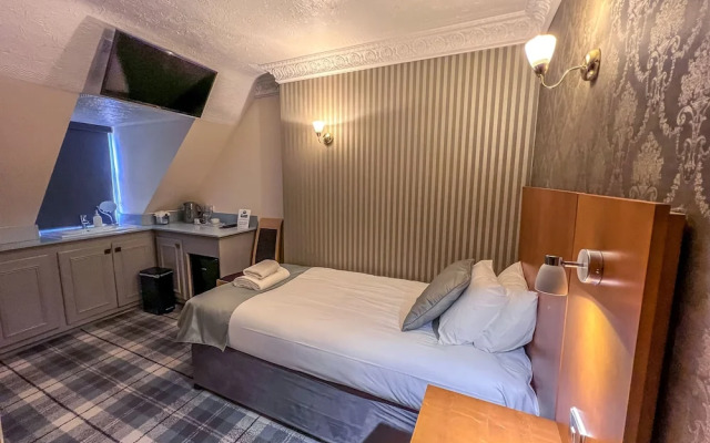 The Quayside Hotel and Bar