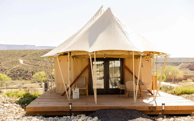 Zion Wildflower, BW Premier Collection