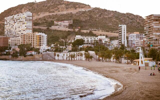 Modern sea front REEF APARTMENT