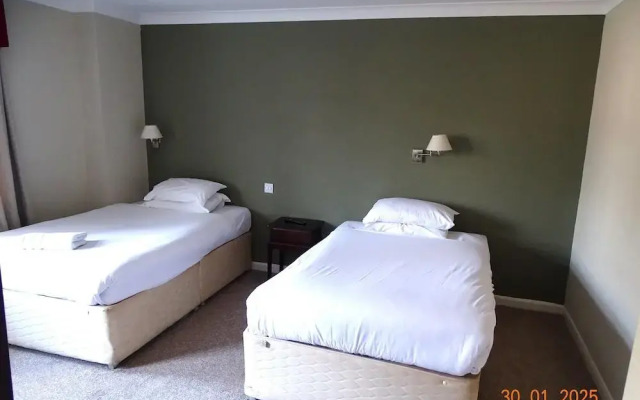 Donington Manor Hotel