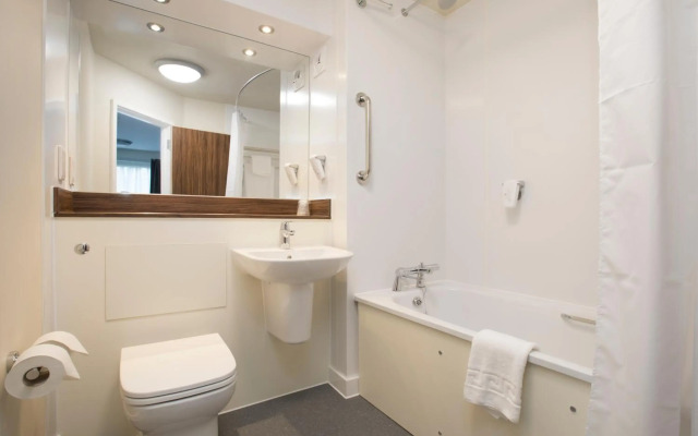 Spring River Ebbsfleet by Marston's Inns