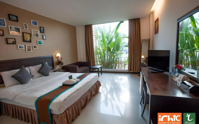 I Hotel