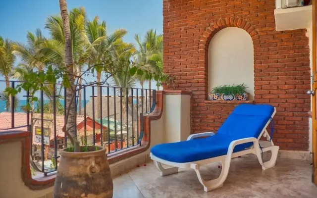 Ocean View 2Br Condo-balcony-beach-pool - 204