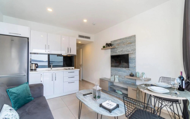 Seafront Flat With Excellent Sea View in Bodrum