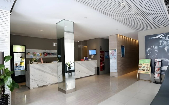 Jinjiang Inn (1st Jiefang Road,Railway Station,Ben – Lobby – Bengbu