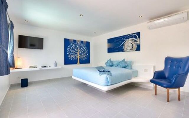 La Perle Luxury Boutique Hotel