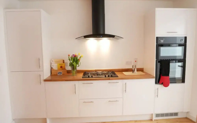 Lower Gill Gardens Penthouse