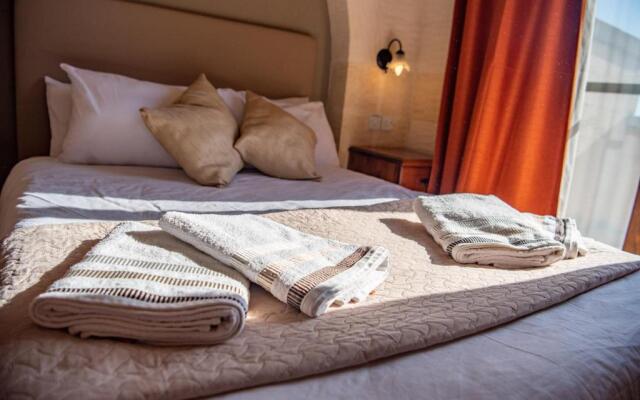 Ta Lucija 2 Bedroom Villa With Private Pool