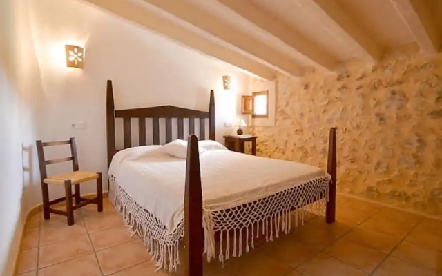 Farmhouse in Mallorca With Pool & Views