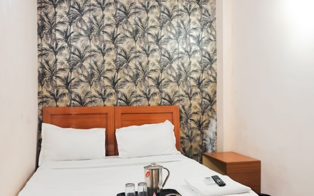 Roomshala 127 Mannat Stay