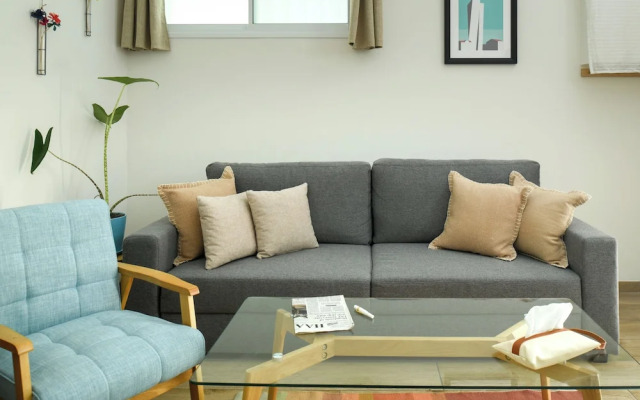 Simple Living in Tel Aviv by Sea N' Rent