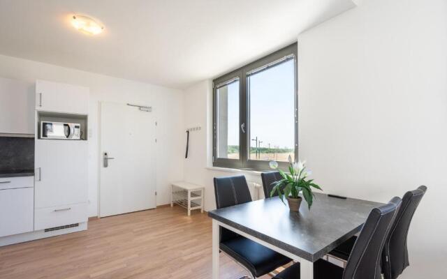 FeelGood Apartments LakeLiving