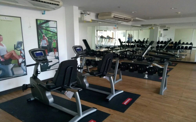 Diamond Sukhumvit by FIB