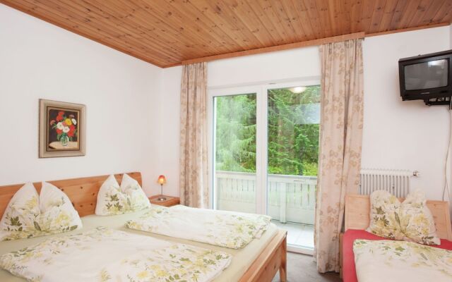 Luxurious Chalet In Zell Am See With Sauna