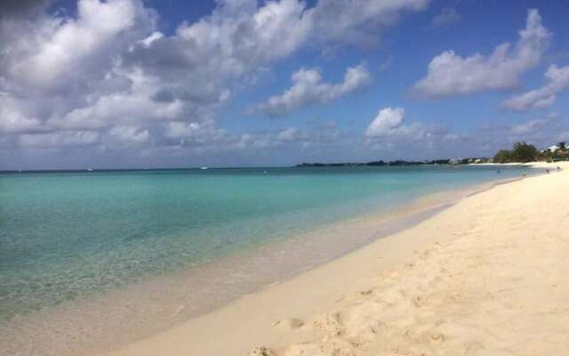 S2A Blue Pavilion - Beach Transfers Meals Tours Island Retro Chic