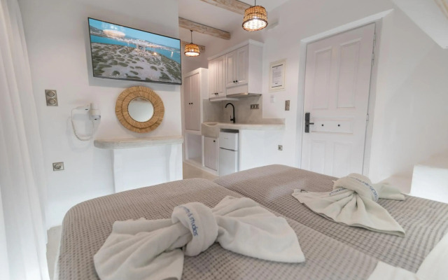 Birikos Hotel & Suites